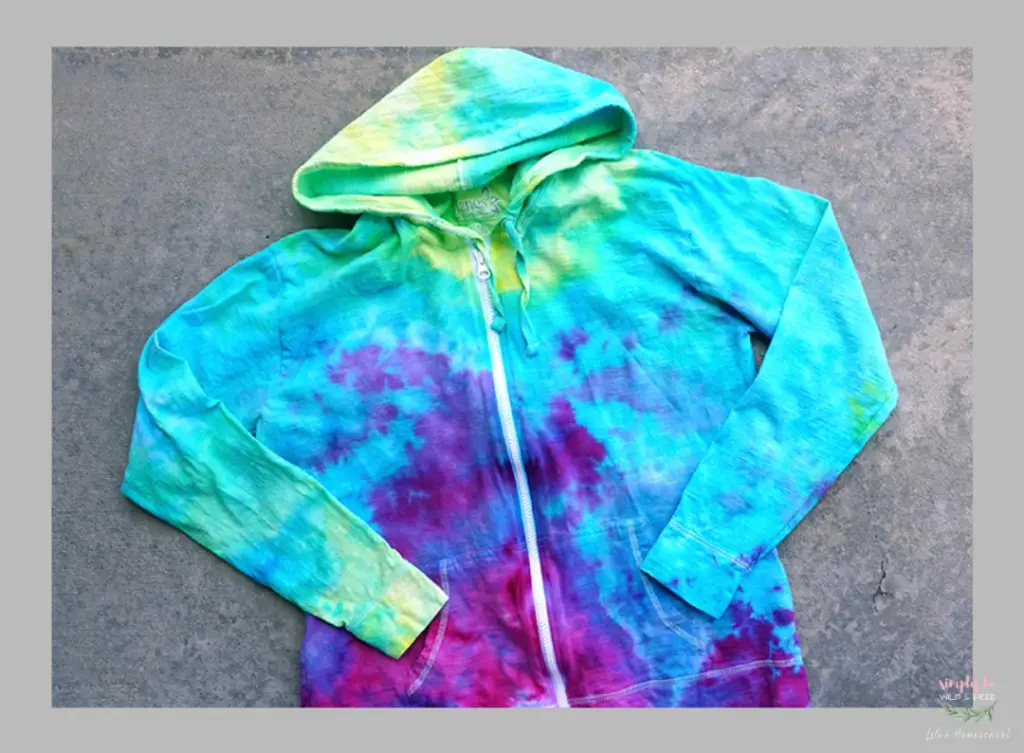 Tie-Dye Using Ice